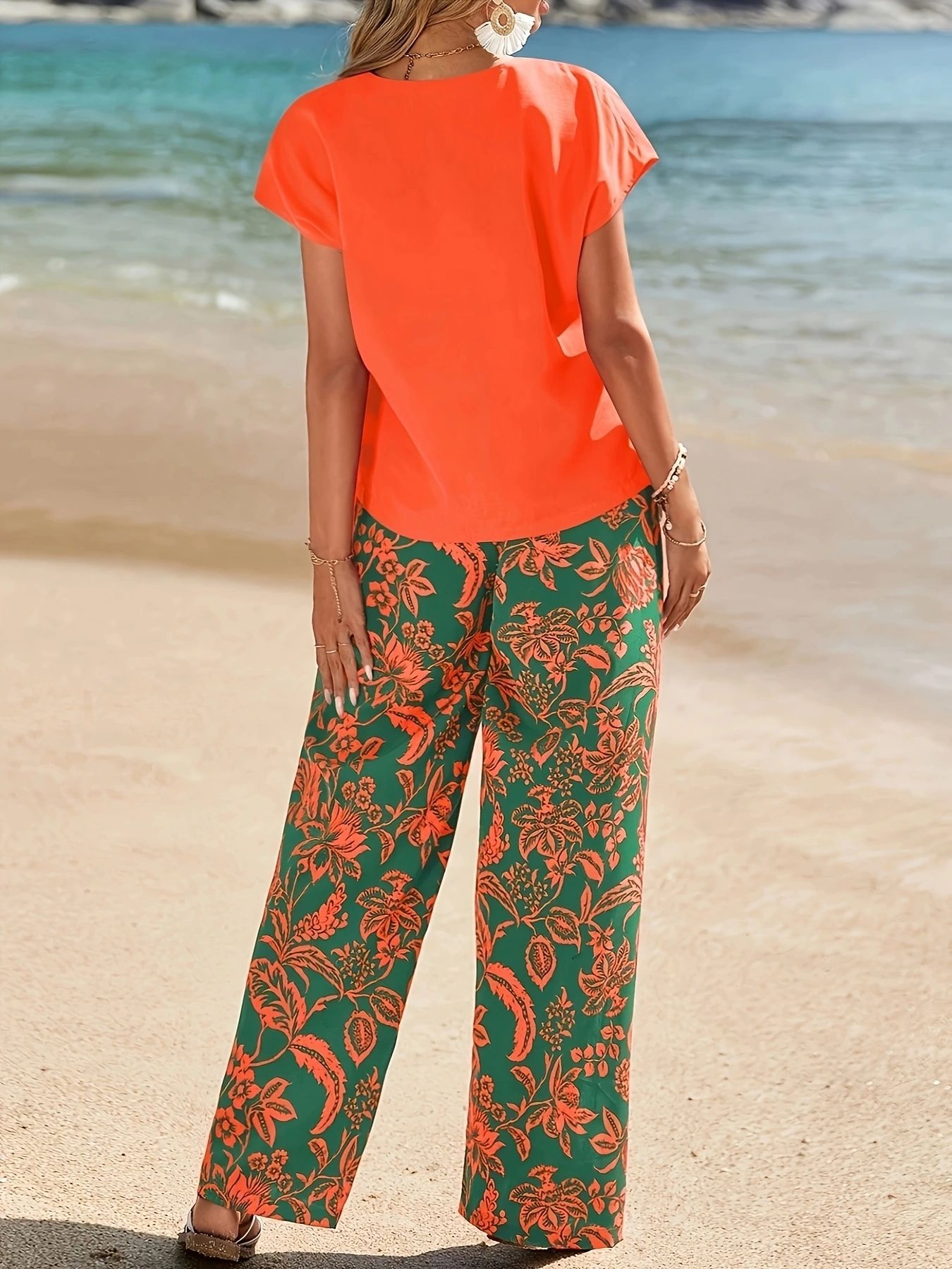 2026 여름 여성 투피스 세트 V넥 반팔 티셔츠 +  - Romper Floral Print 리뷰 및 가격